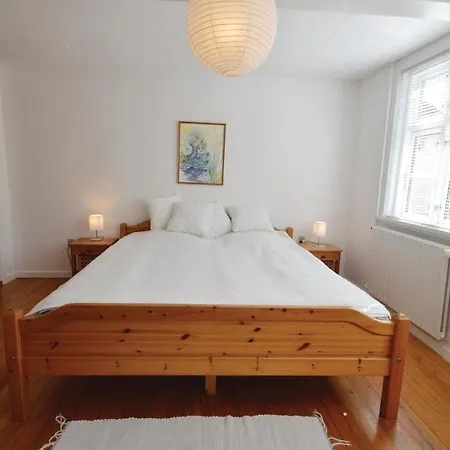 2 Bedroom Gorgeous In *